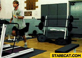 Accident on a treadmill | StareCat.com