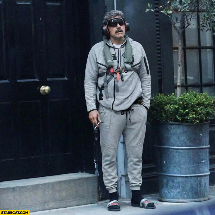 Ben Affleck cigarette smoking photoshopped to Nicolas Maduro